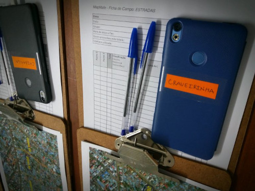 Smartphone; Material de mapeamento de campo